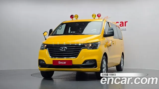 Hyundai Starex 2019 — фото 3