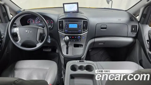 Hyundai Starex 2019 — фото 7