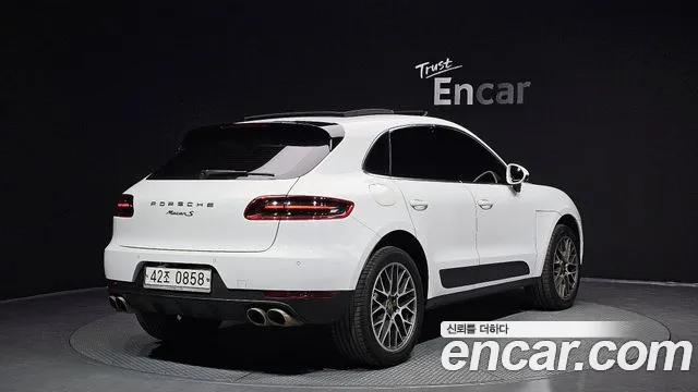 Porsche Macan 2017 — фото 2