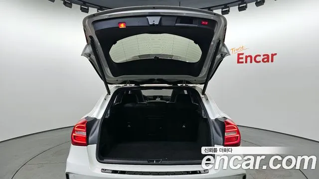 Mercedes-Benz GLA-Class 2017 — фото 20