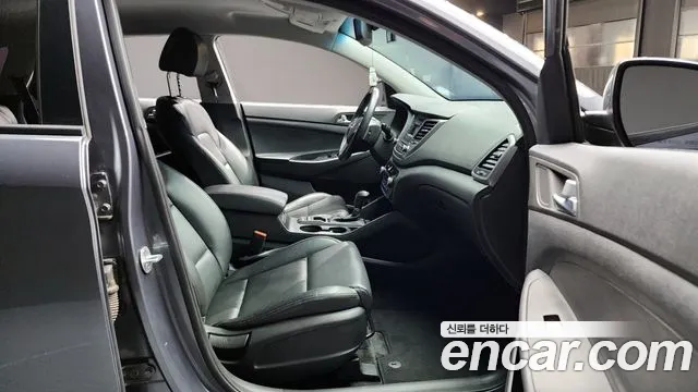 Hyundai Tucson 2016 — фото 10