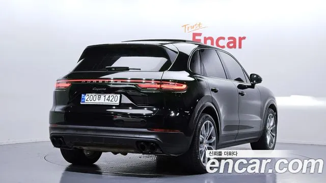 Porsche Cayenne 2023 — фото 2