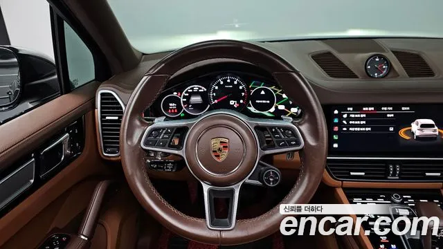 Porsche Cayenne 2023 — фото 13