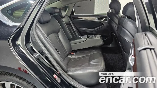Hyundai Genesis 2016 — фото 12
