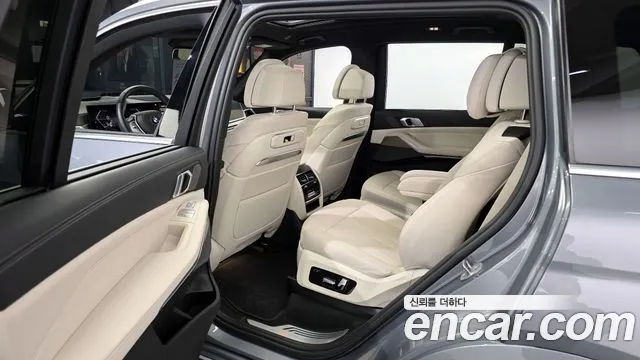 BMW X7 2023 — фото 11