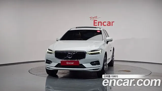 Volvo XC60 2019 — фото 2