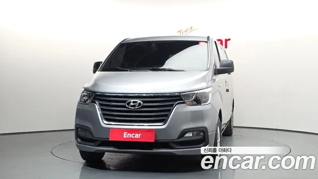 Hyundai Starex 2021 — фото 3