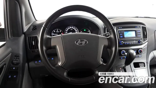 Hyundai Starex 2021 — фото 17