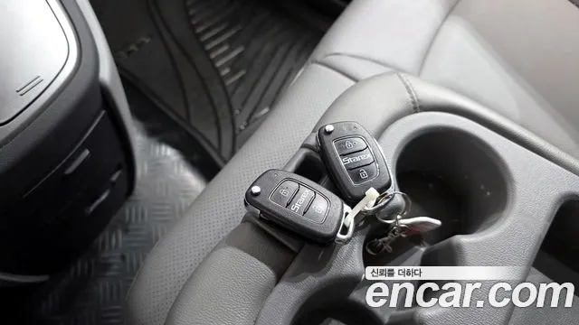 Hyundai Starex 2021 — фото 19