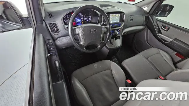 Hyundai Starex 2018 — фото 7