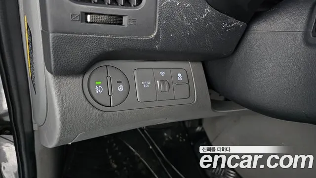 Hyundai Starex 2018 — фото 16