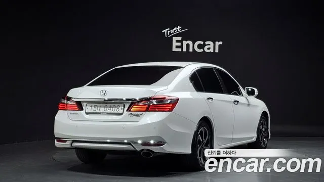Honda Accord 2016 — фото 2