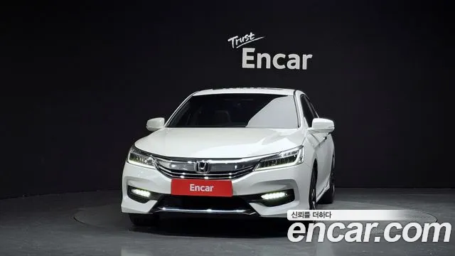 Honda Accord 2016 — фото 3