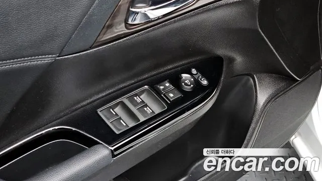 Honda Accord 2016 — фото 19