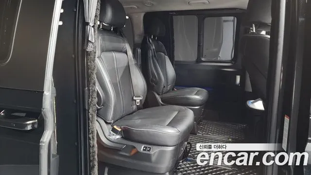 Hyundai Staria 2022 — фото 12