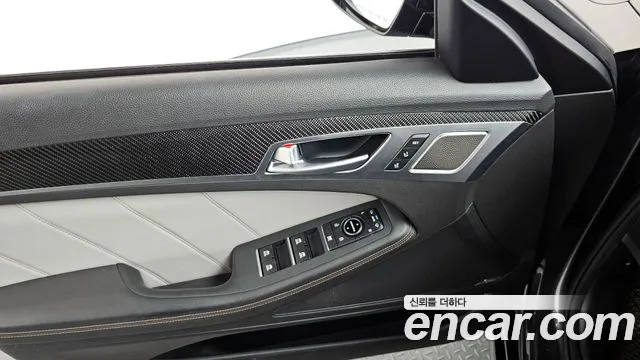 Genesis G80 2018 — фото 18