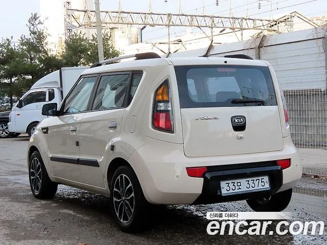 Kia Soul 2010 — фото 3