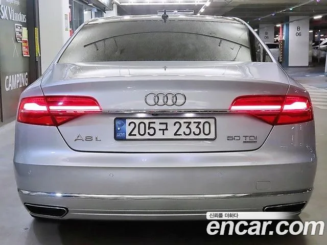 Audi A8 2015 — фото 5