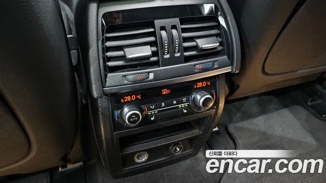BMW X6 2015 — фото 18