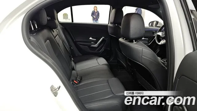 Mercedes-Benz A-Class 2025 — фото 12