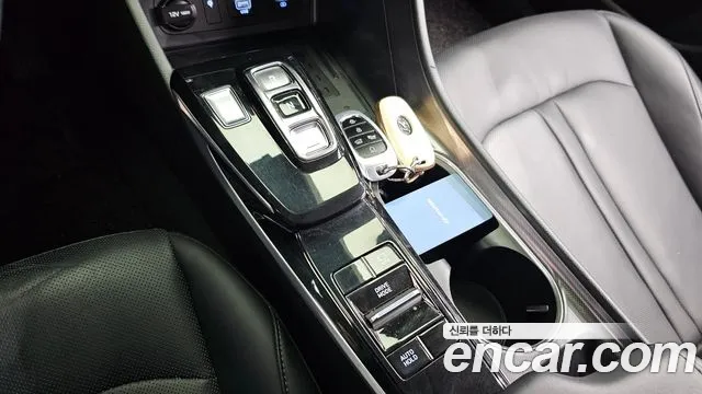 Hyundai Sonata 2020 — фото 9