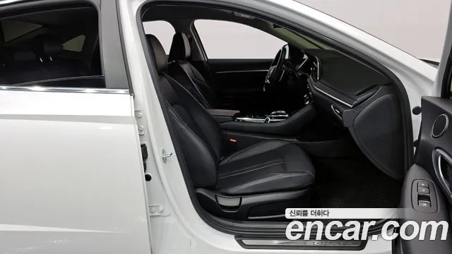 Hyundai Sonata 2020 — фото 10