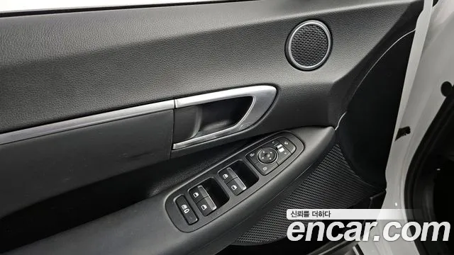 Hyundai Sonata 2020 — фото 17