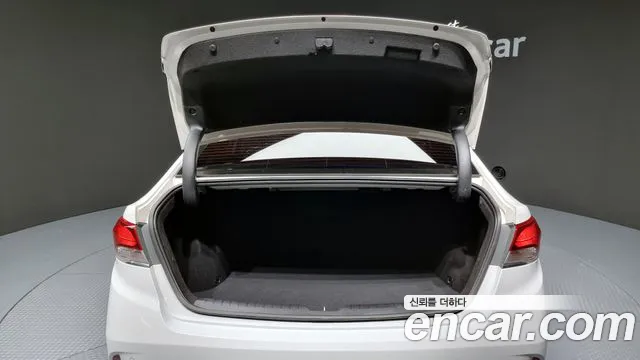 Hyundai Sonata 2019 — фото 20