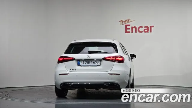 Mercedes-Benz A-Class 2025 — фото 4