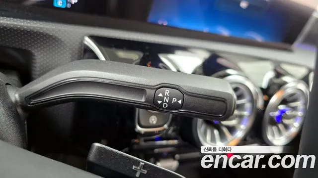 Mercedes-Benz A-Class 2025 — фото 9