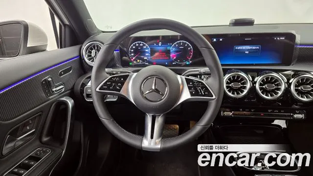 Mercedes-Benz A-Class 2025 — фото 13