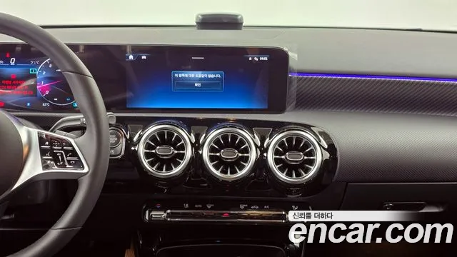 Mercedes-Benz A-Class 2025 — фото 14