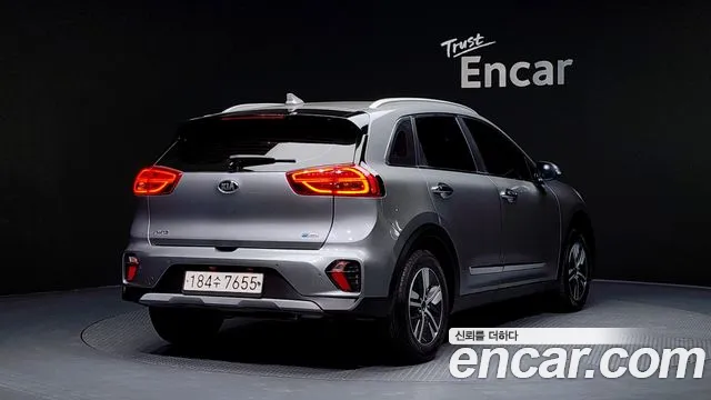 Kia Niro 2020 — фото 2