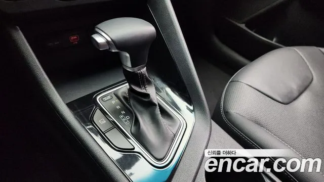 Kia Niro 2020 — фото 9
