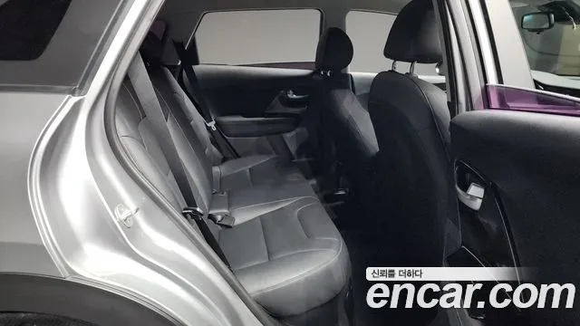Kia Niro 2020 — фото 12