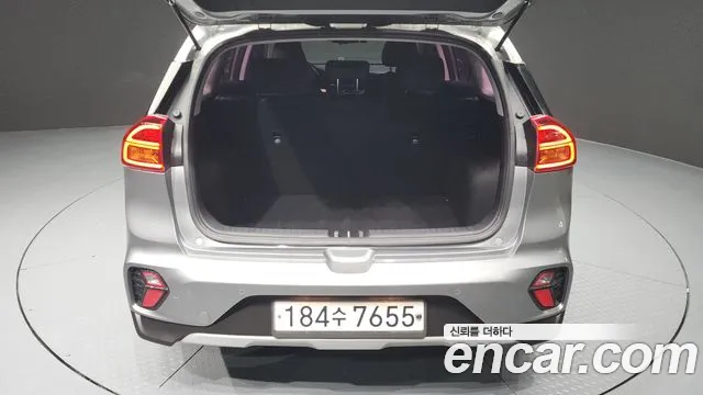 Kia Niro 2020 — фото 20