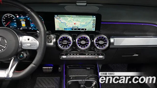Mercedes-Benz GLB-Class 2023 — фото 15