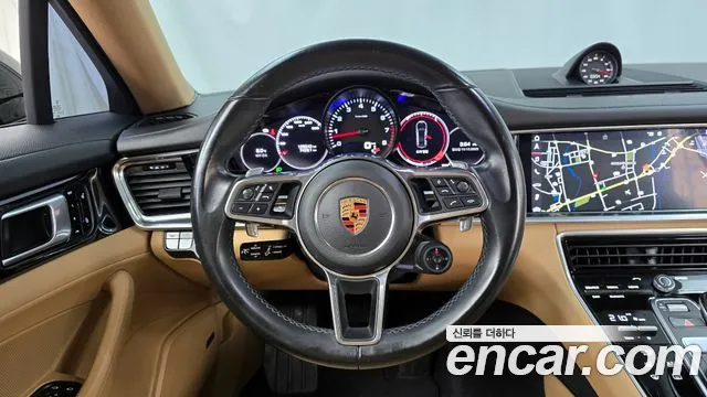 Porsche Panamera 2018 — фото 13
