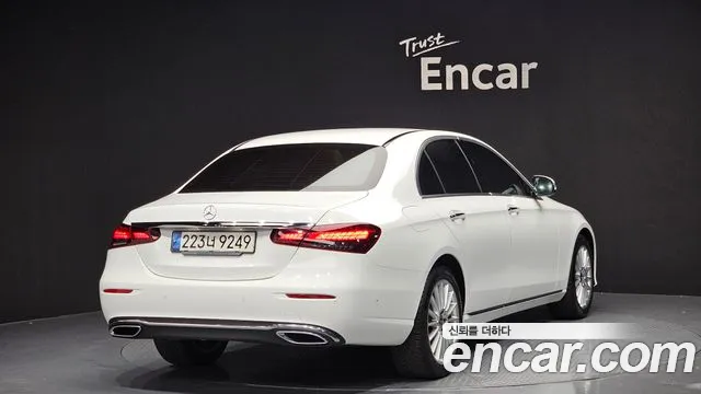 Mercedes-Benz E-Class 2021 — фото 2