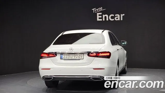 Mercedes-Benz E-Class 2021 — фото 4