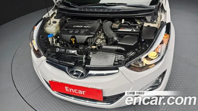 Hyundai AVANTE 2014 — фото 6