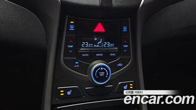 Hyundai AVANTE 2014 — фото 17