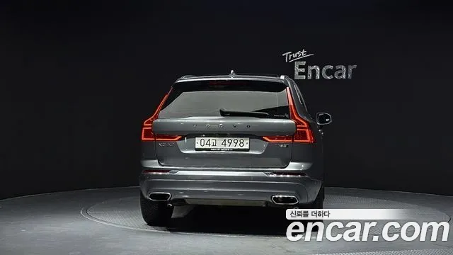 Volvo XC60 2019 — фото 4