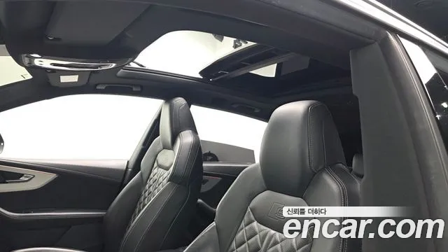 Audi Q8 2021 — фото 17