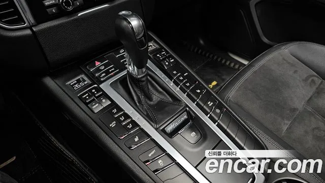 Porsche Macan 2015 — фото 9