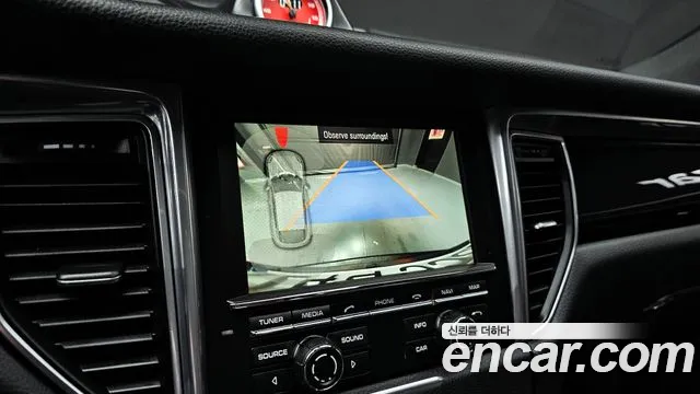 Porsche Macan 2015 — фото 15