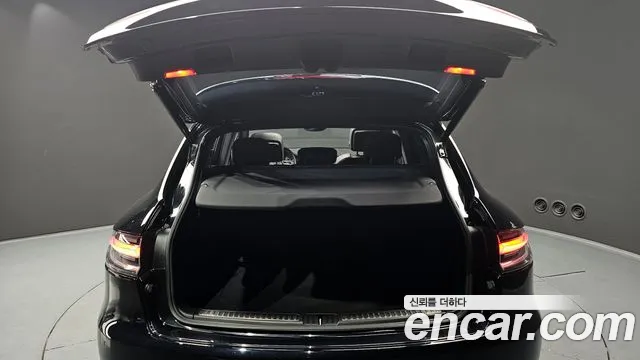 Porsche Macan 2015 — фото 20