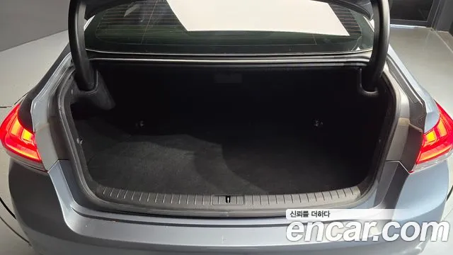 Hyundai Genesis 2015 — фото 20