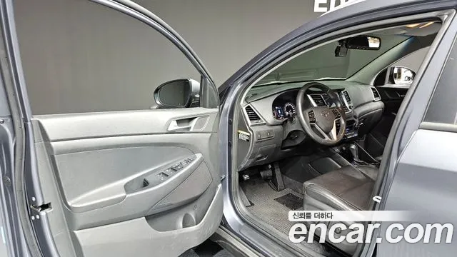 Hyundai Tucson 2017 — фото 10