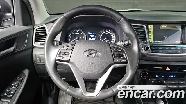 Hyundai Tucson 2017 — фото 15